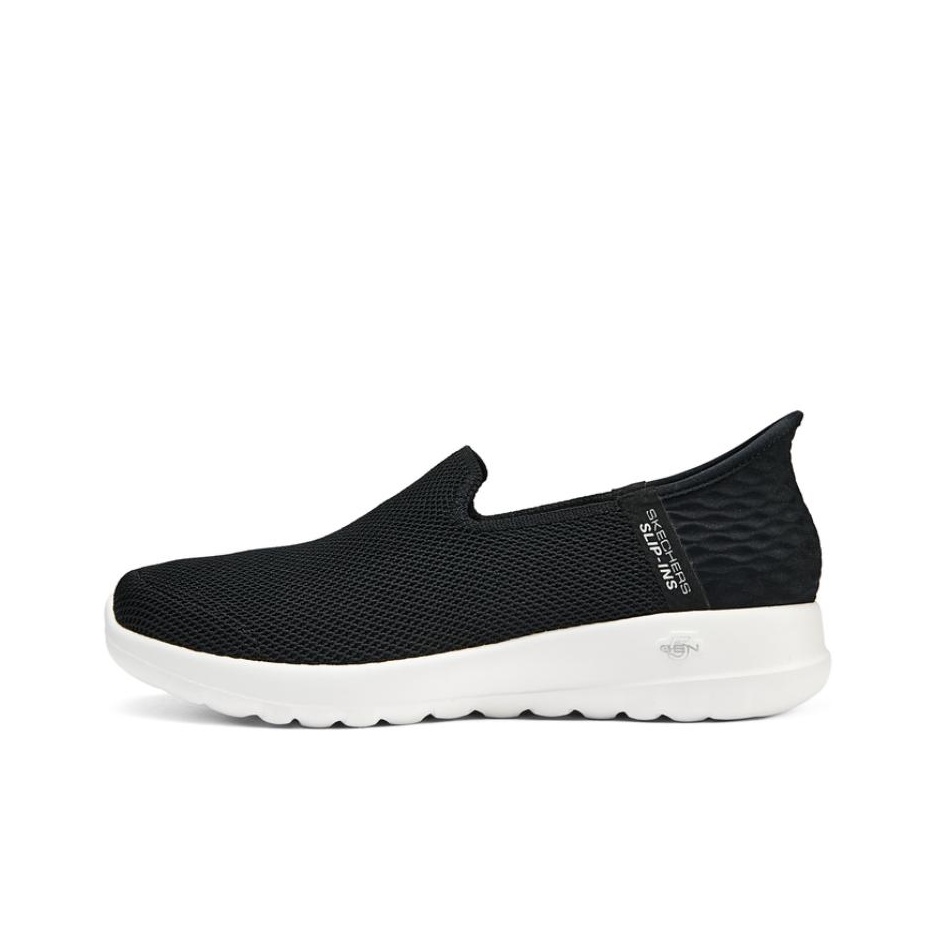 Men'S Shoes - حذاء سكيتشرز نسائي منخفض الرقبة مقاوم