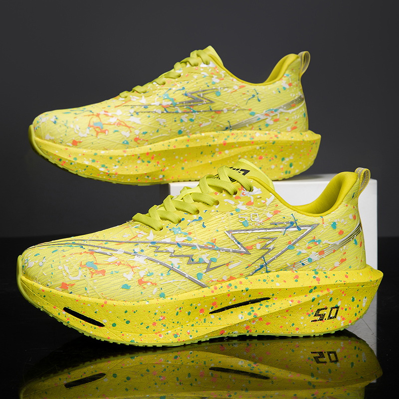 Carbon Plate Marathon Racing Shoes - أحذية سباق الماراثون مع لوح ألياف