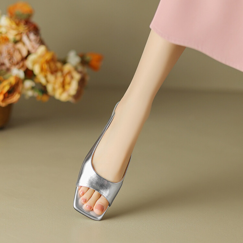 صنادل نسائية مريحة بنعل داخلي  - مراجعة Sandals وسعره