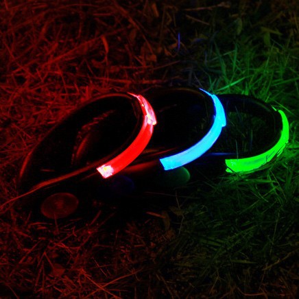 أحذية ركوب ليلية عاكسة للضوء م - مراجعة Reflective Night Running Shoes وسعره