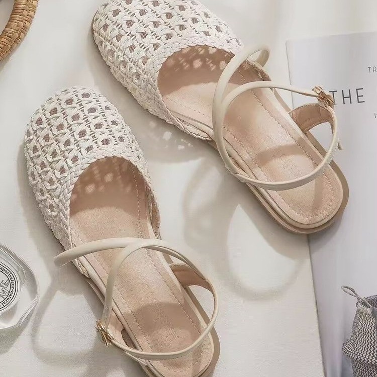 صنادل نسائية على الطراز الفرنس - مراجعة Sandals وسعره