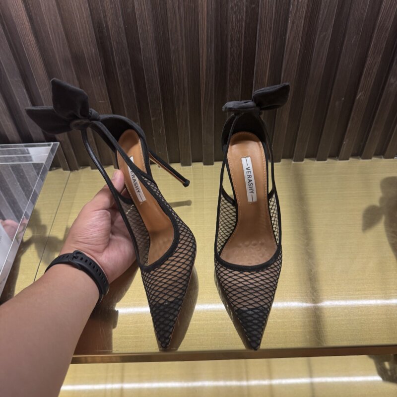 أحذية نسائية بكعب عالٍ على شكل - مراجعة Sandals وسعره