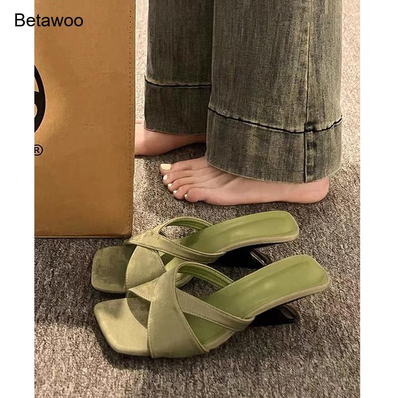 صنادل نسائية بكعب مقوس وحزام م - مراجعة Sandals وسعره