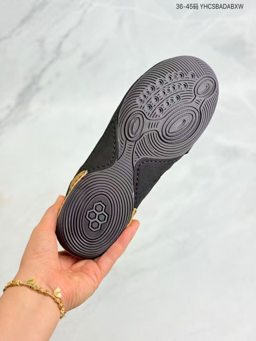 أحذية ركض للمسارات الوعرة 2026 - مراجعة Anti Slip Trail Running Sneakers وسعره